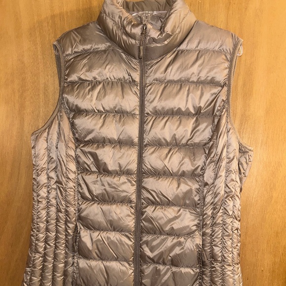 HEAT KEEP light brown silky nano packable puffer down vest woman - Picture 1 of 3